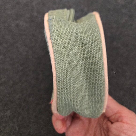 Small Canvas Change Purse with Heart - Picture 4 of 7